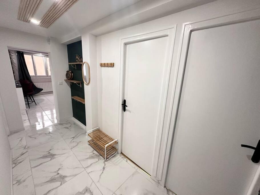 E Servagnat T3 Luxe Avec Sauna Jacuzzi Et Hammam Epernay Luaran gambar